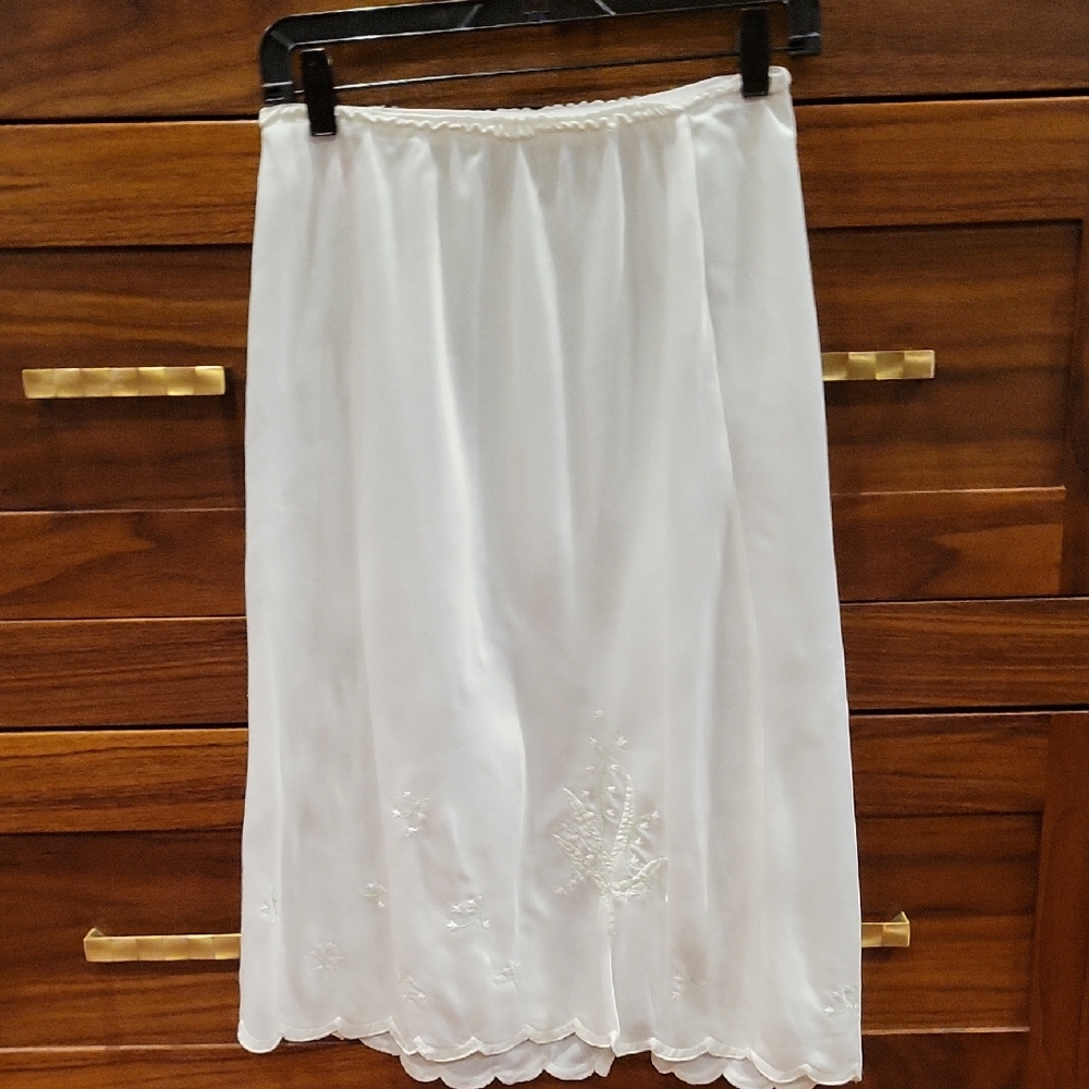 Odette Barsa Elegant White Slip